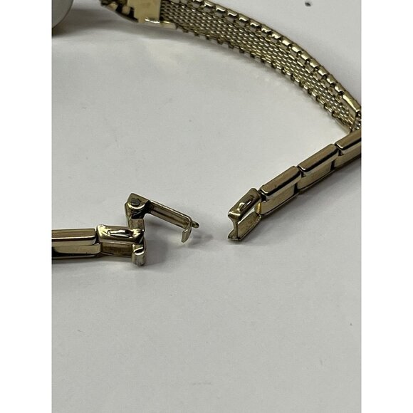 Vintage Caravelle Ladies Manual Wind Watch Working Gold Tone Made In Hong Kong - Picture 7 of 13